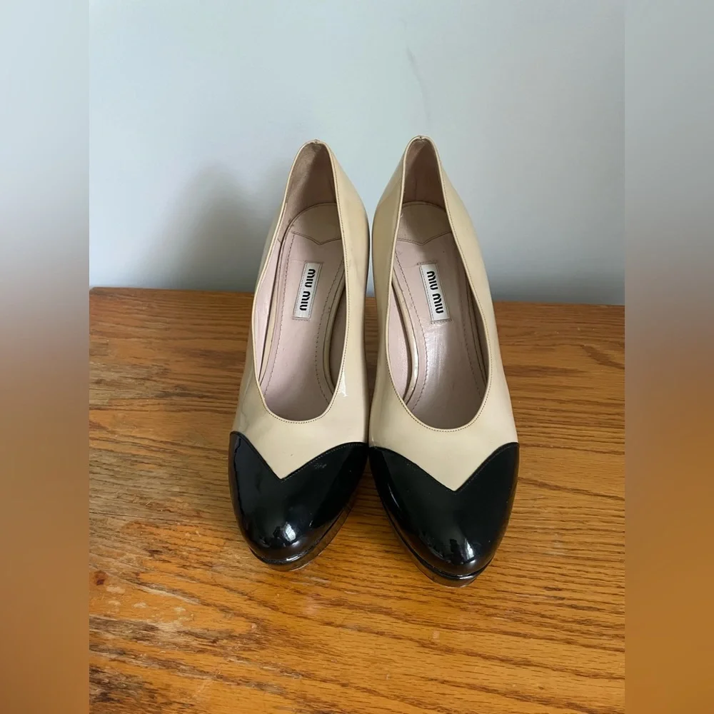 Miu Miu Patent Leather Block Heels Womens Size 39 - Picture 4 of 9